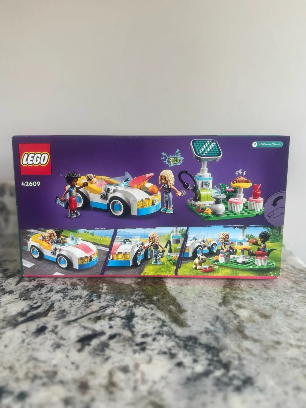 LEGO Friends Electric Car and Charger (42609) 170pcs Nova Zac 6+ Separator